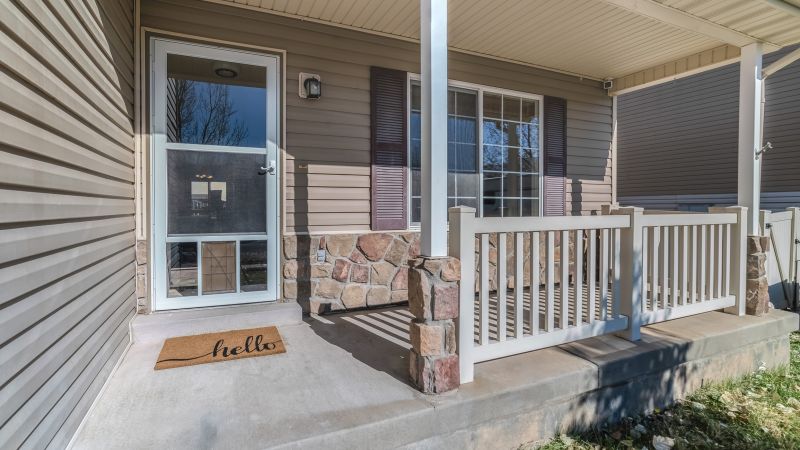 Banister Replacement in Kansas City, KS